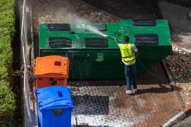 Best Roof Power Washing Services  in Clifton, IL